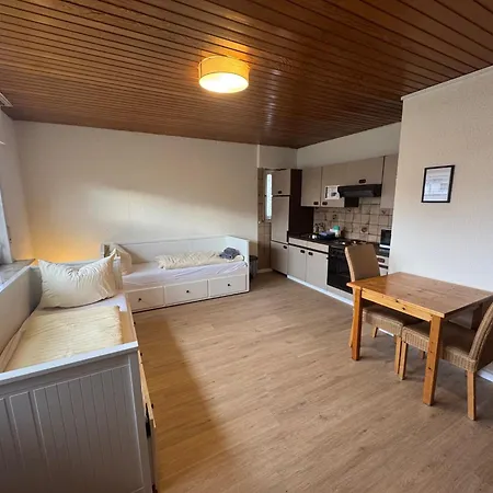 Westerwaelder Hof 公寓 *